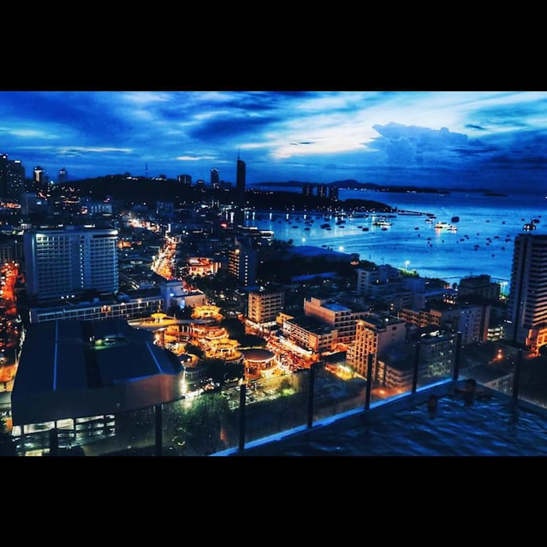 The Base Central Pattaya Buitenkant foto